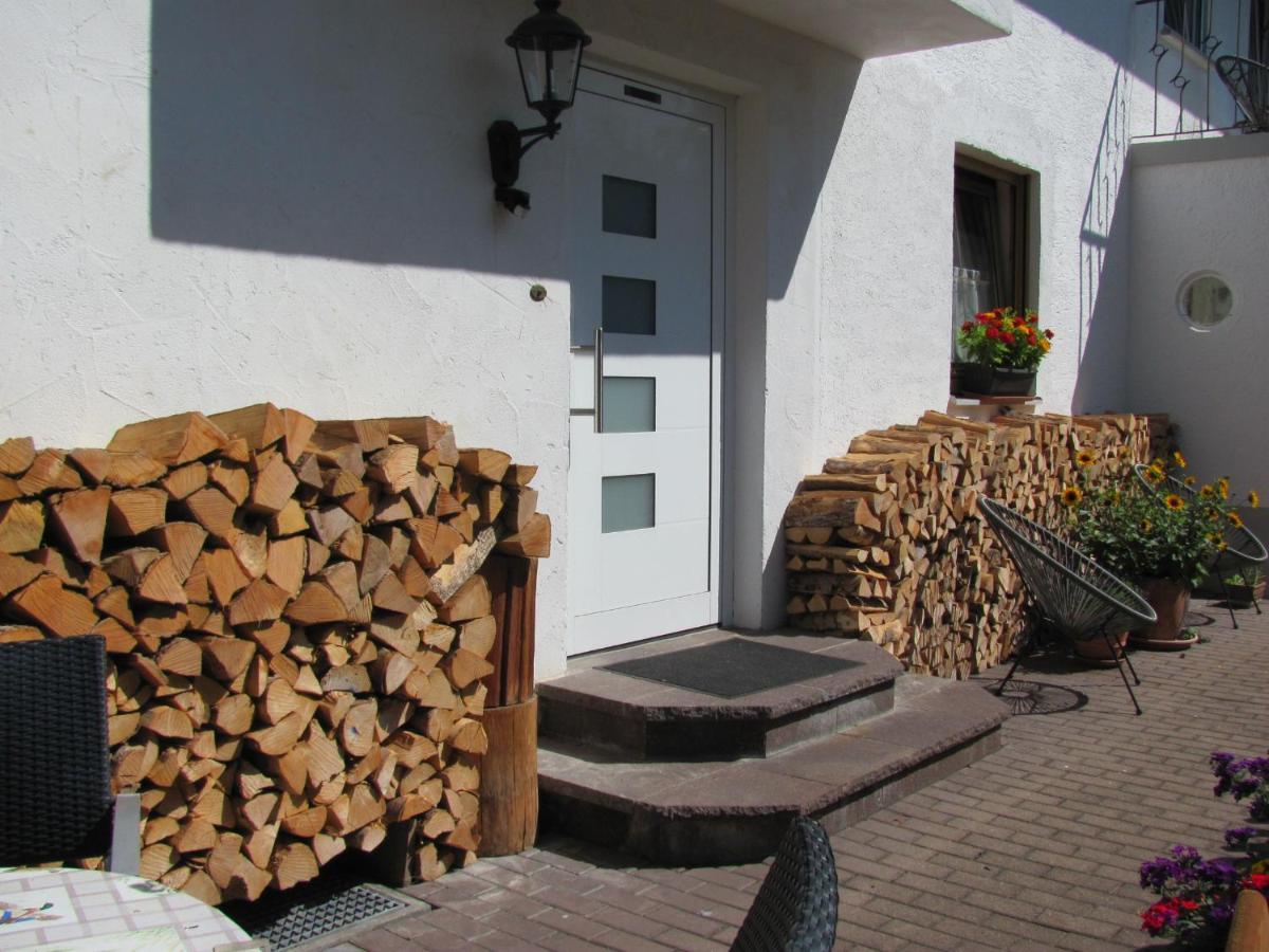 #2 Ruhiges Gemuetliches Ferienzimmer Mit 2 Einzelbetten Gemeinschaftsbad W-Lan Airport Nah Late Night Check In Haus Nr 9,5 Trunkelsberg Exteriér fotografie